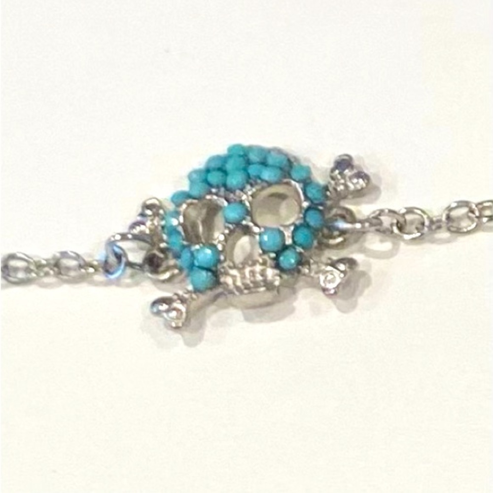 Women’s Girl’s Silver Tone Blue Skull and Crossbones Bracelet 11.5